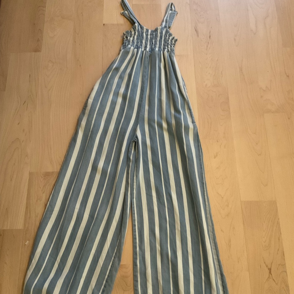 Striped jumpsuit blue and white tractr